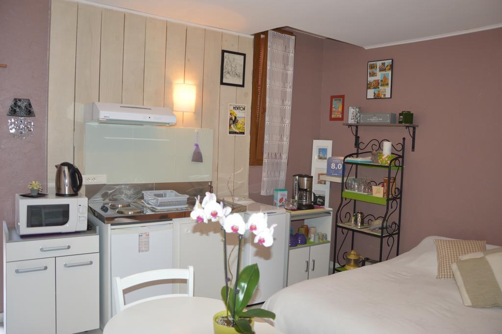 Le Campanin Apartment ม็องตง ภายนอก รูปภาพ